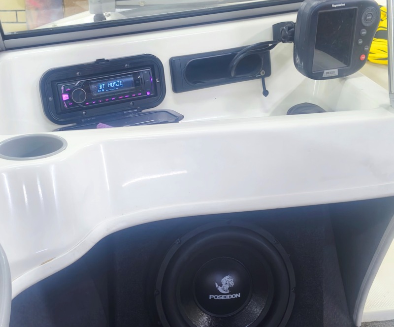 Изображение Обзор с DRIVE2: Звук в катер, или PROLOGY SL-300 уже как панацея